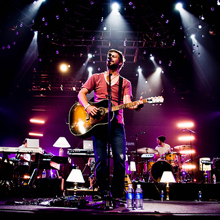 Desperation Band Desperation Band, My Savior Lives, Piano, Vocal & Guitar (Right-Hand Melody)